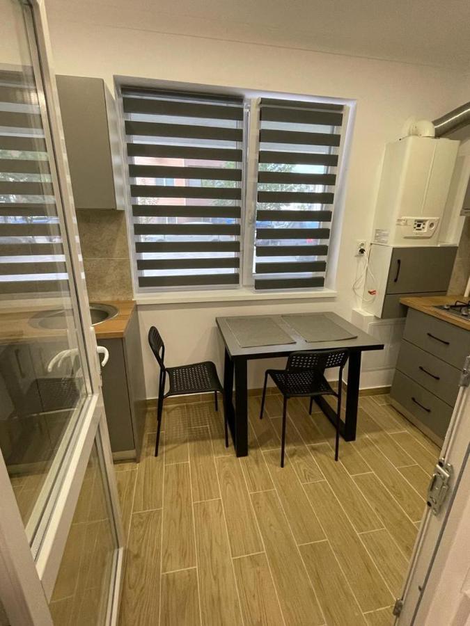 Militari Comfort Apartment Rosu Exterior photo